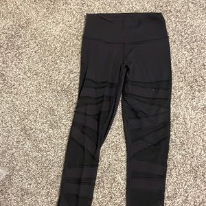 Lululemon size 4 cut out leggings